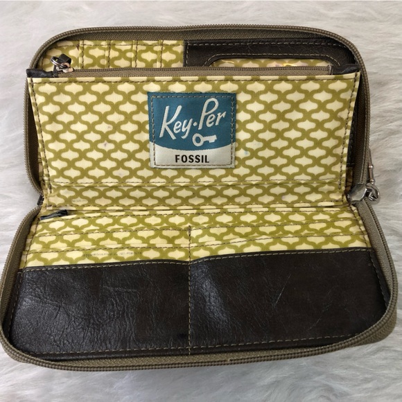 Fossil Key-Per Wallet - Picture 9 of 10
